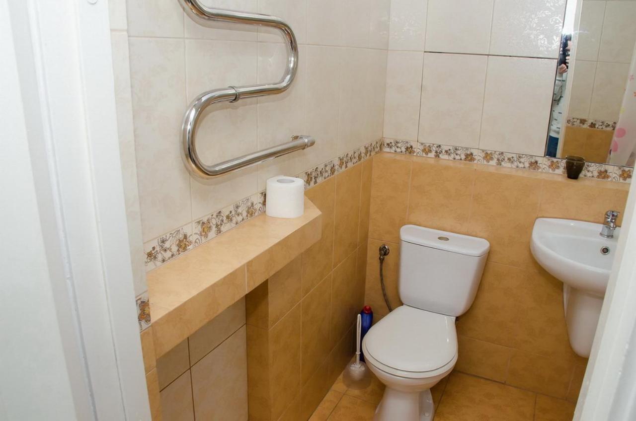 Ferienwohnung Apartament Na Adamkovskoy Brest Exterior foto